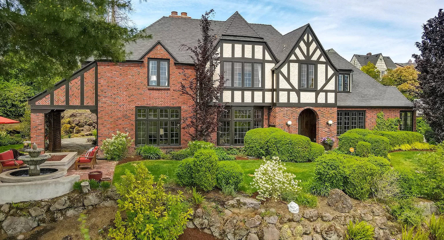 The Montgomery House » McCulloch Construction